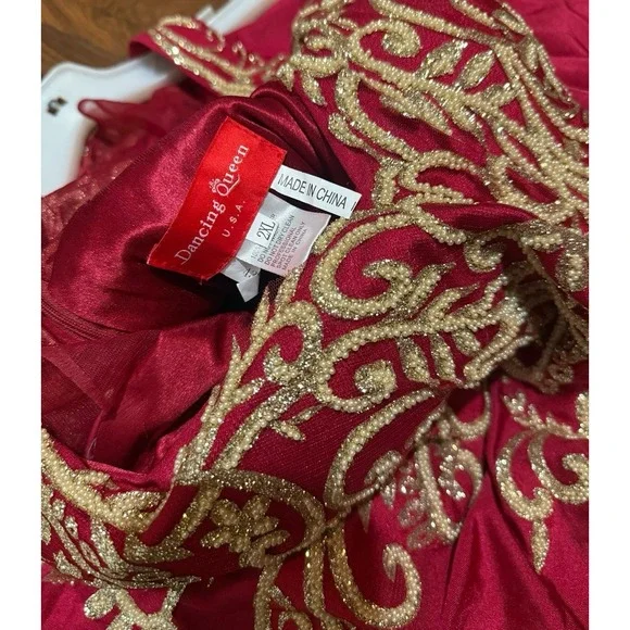 Dancing Queen Embroidered Bodice Gown 2XL - Picture 6 of 6